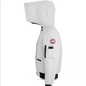 CANADA GOOSE :Chilliwack Hooded Down Bomber Jacket. North Star White
